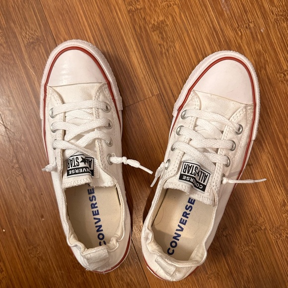Converse sneakers size 7- Great Condition! - Picture 2 of 3